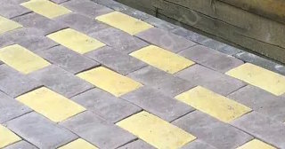 Укладка тротуарной плитки вокруг дома в Балашихе - цены от 820 руб.