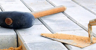 Профессиональная укладка тротуарной брусчатки в Балашихе в октябре